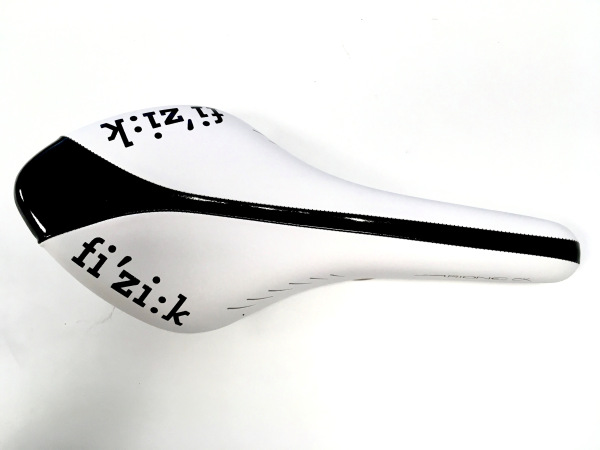 Sedlo Fizik Arione CX, blk/wht, code: 7034SXS109714